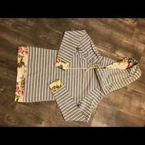 Ampersand Avenue Knotted double hood